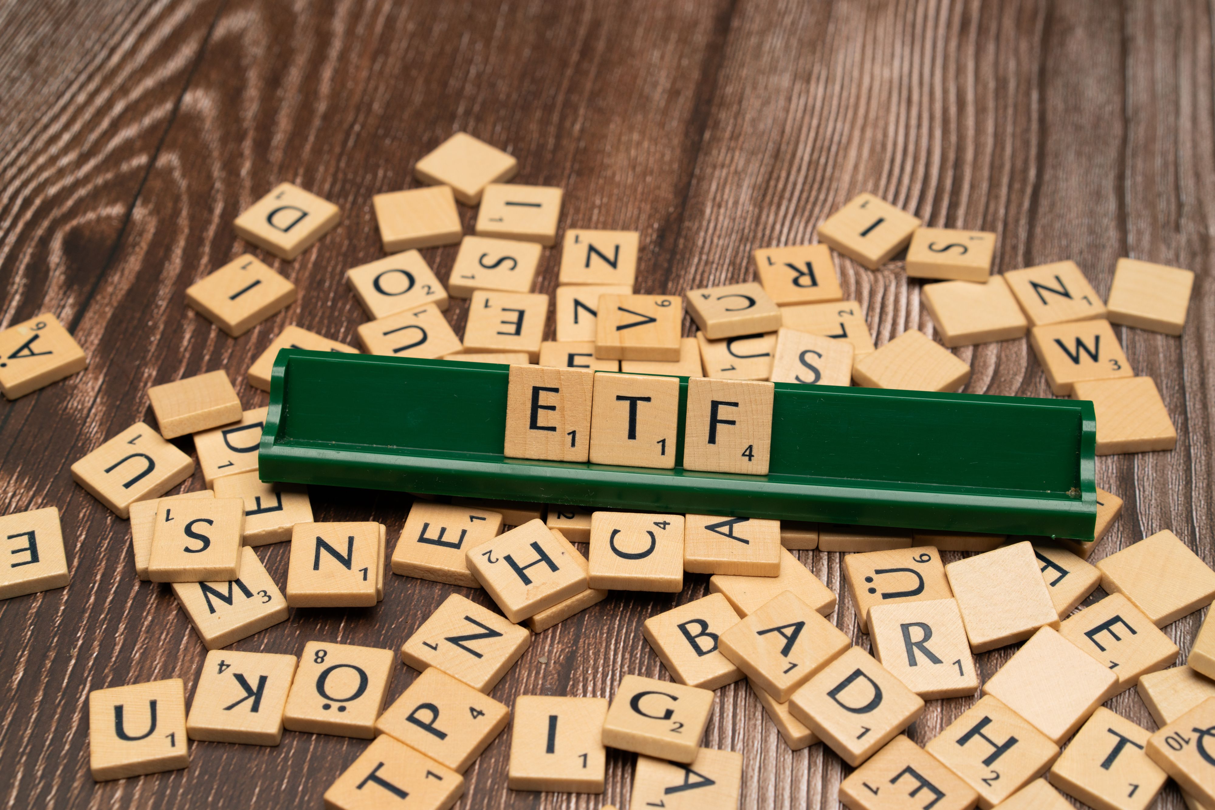 Index Funds vs ET

<figure class=